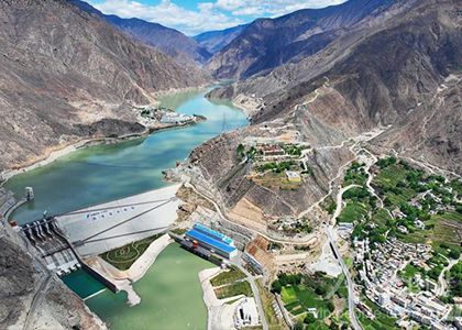 苏洼龙水电站